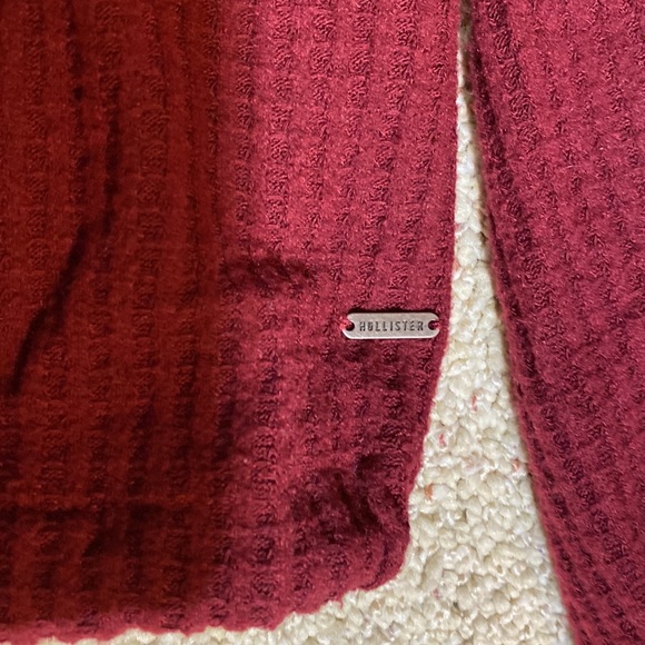 Hollister Long Sleeve open back top - Picture 2 of 5